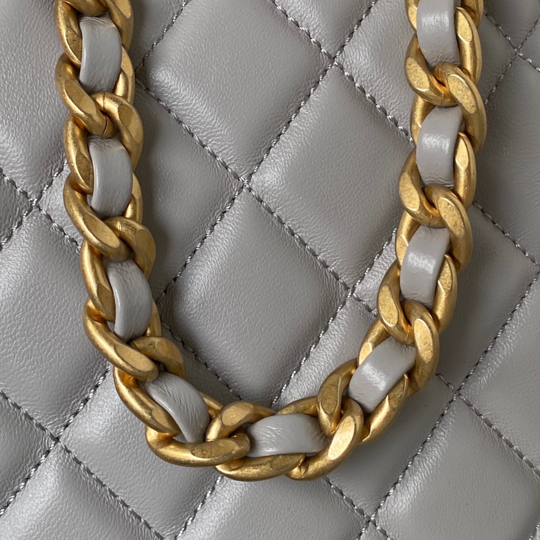 Handbags LOEWE AS4287 size:17.5  28.5  2 cm - vstockx