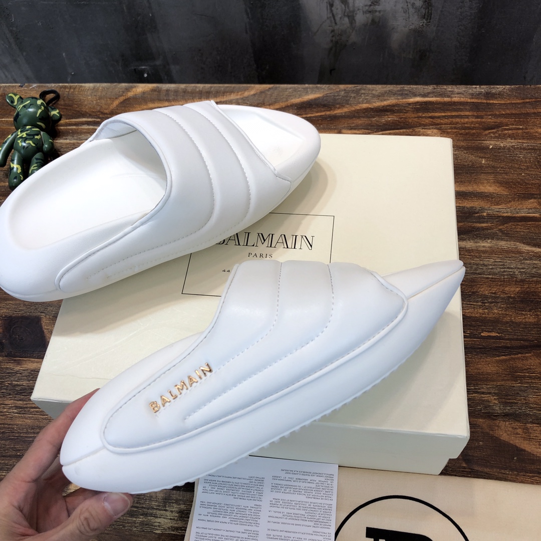 Balmain Quilted leather B-IT mules 16 - vstockx