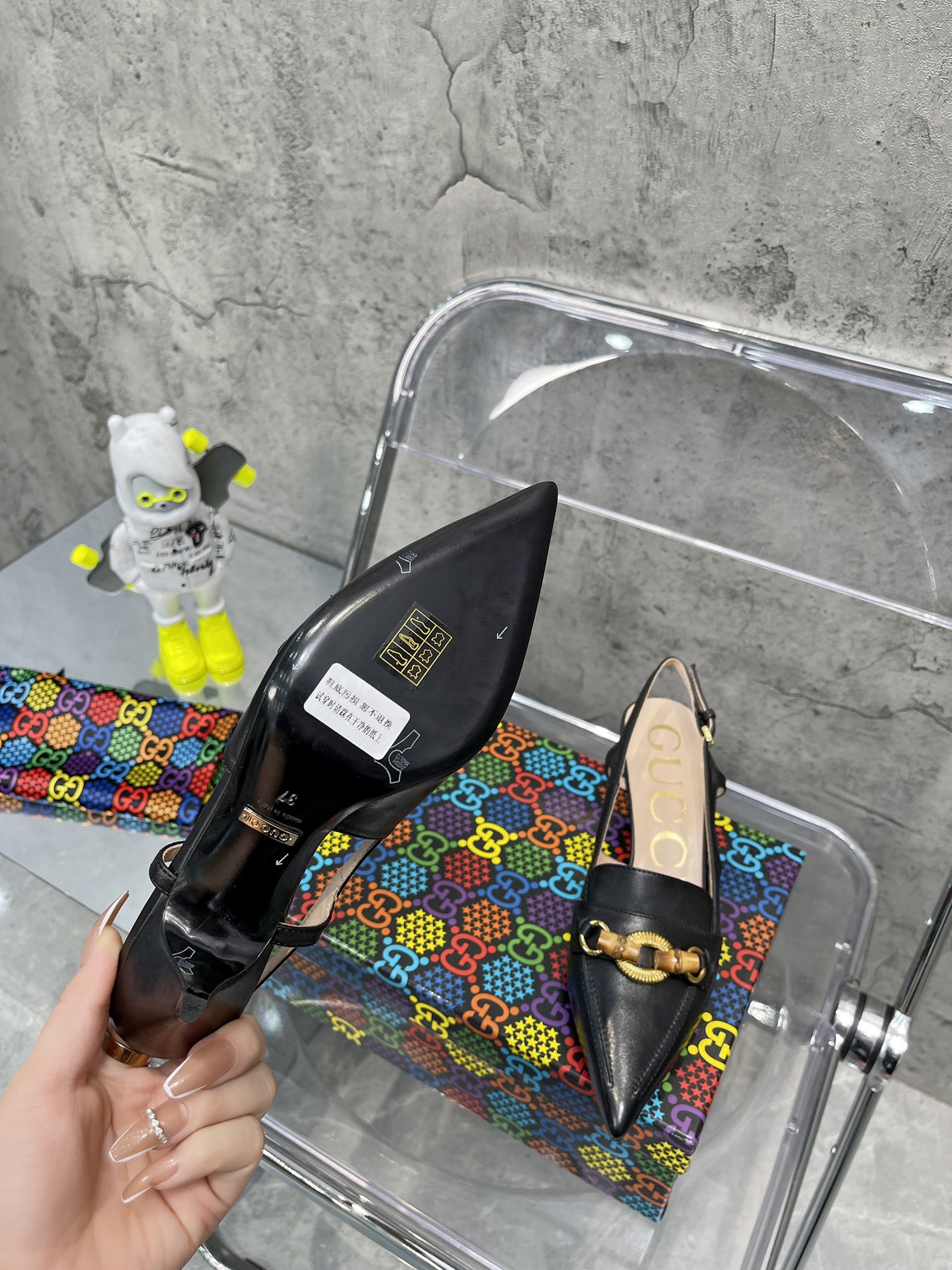 Gucci Women's crocodile print pump WOMEN 4 - vstockx