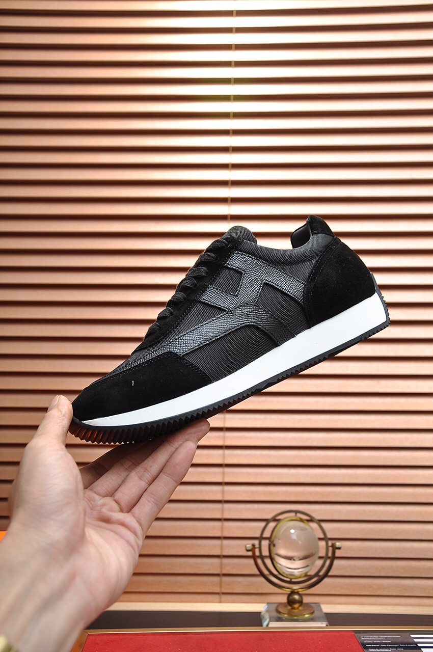 Hermes Low Top sneaker 23 - vstockx