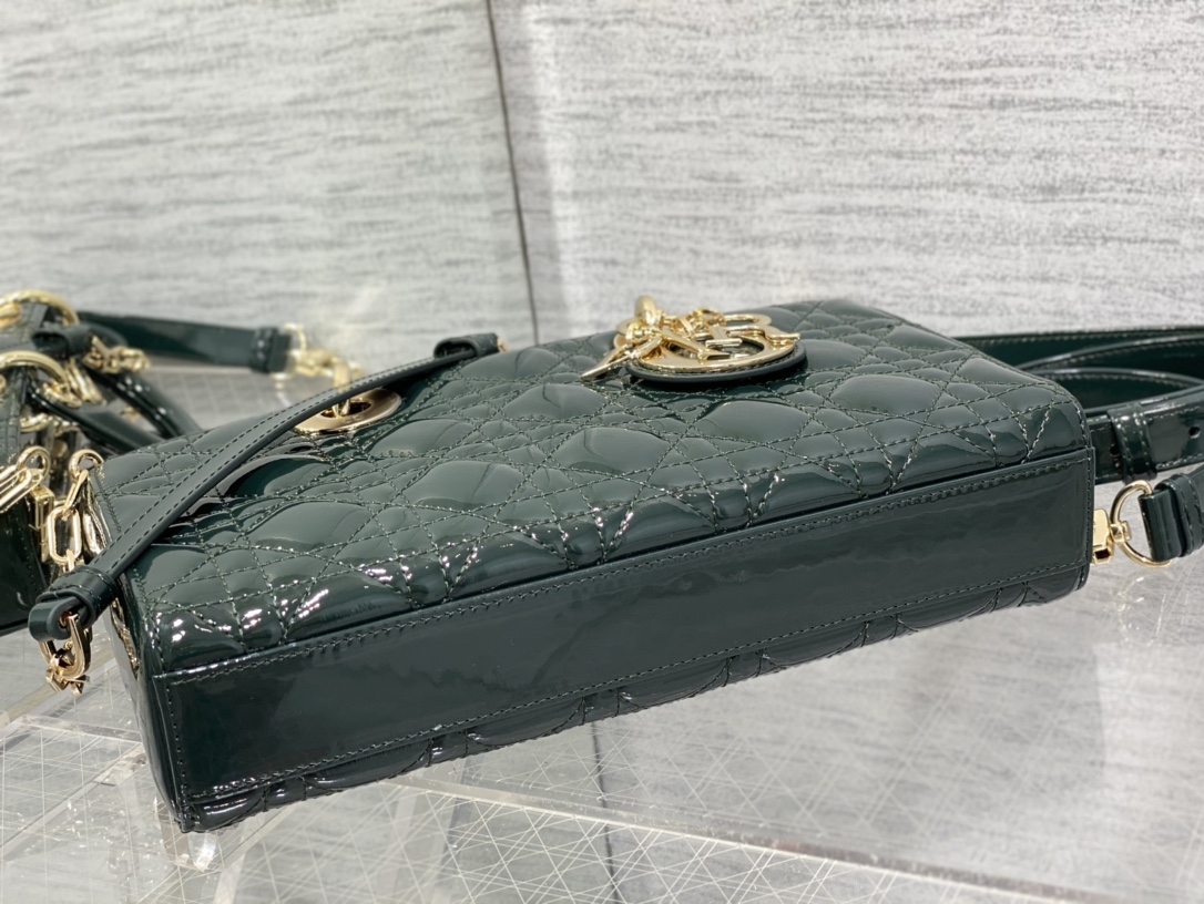 Handbag Dior size 26*6*14 cm - vstockx