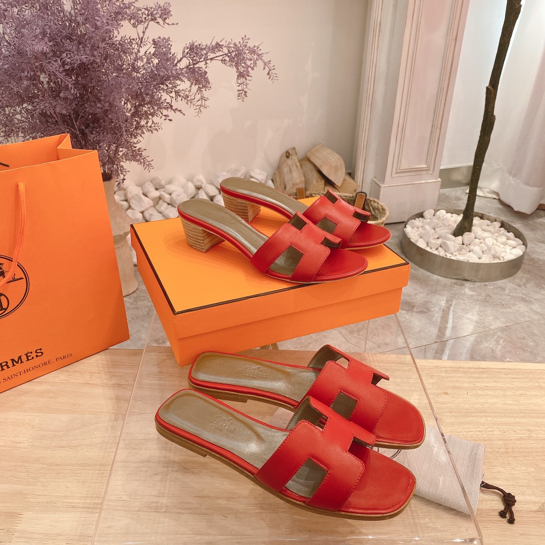 Hermes Sandals 52 - vstockx
