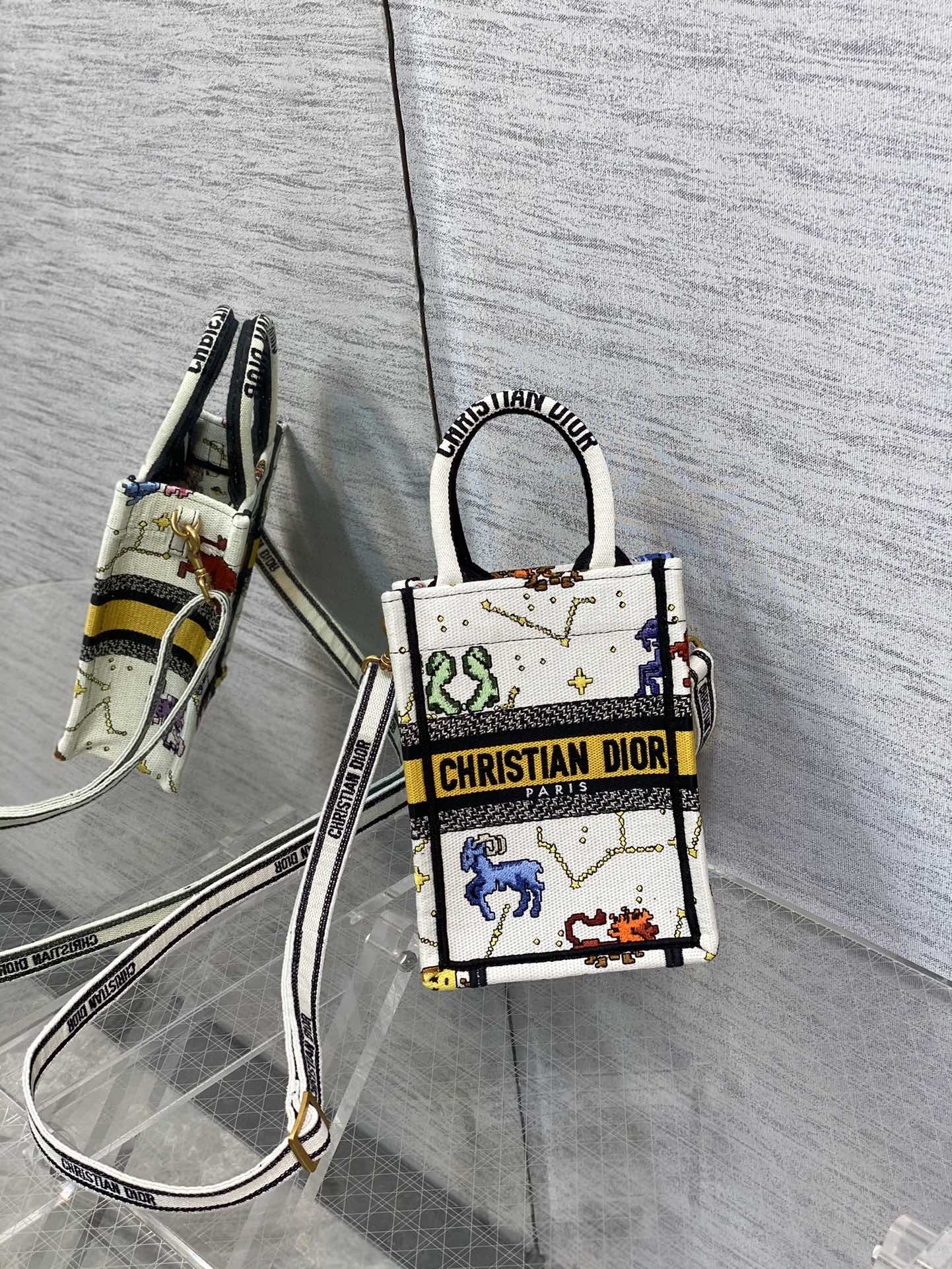 Handbag Dior size 13.5*5*18 cm - vstockx