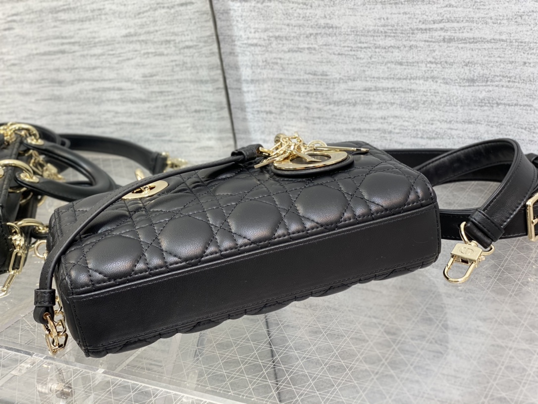 Handbags Dior 9240 size  22*6*12 cm - vstockx