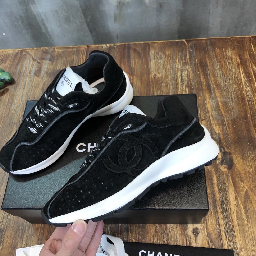 Chanel Fabric & Suede Calfskin Low Top Sneaker 26 - vstockx