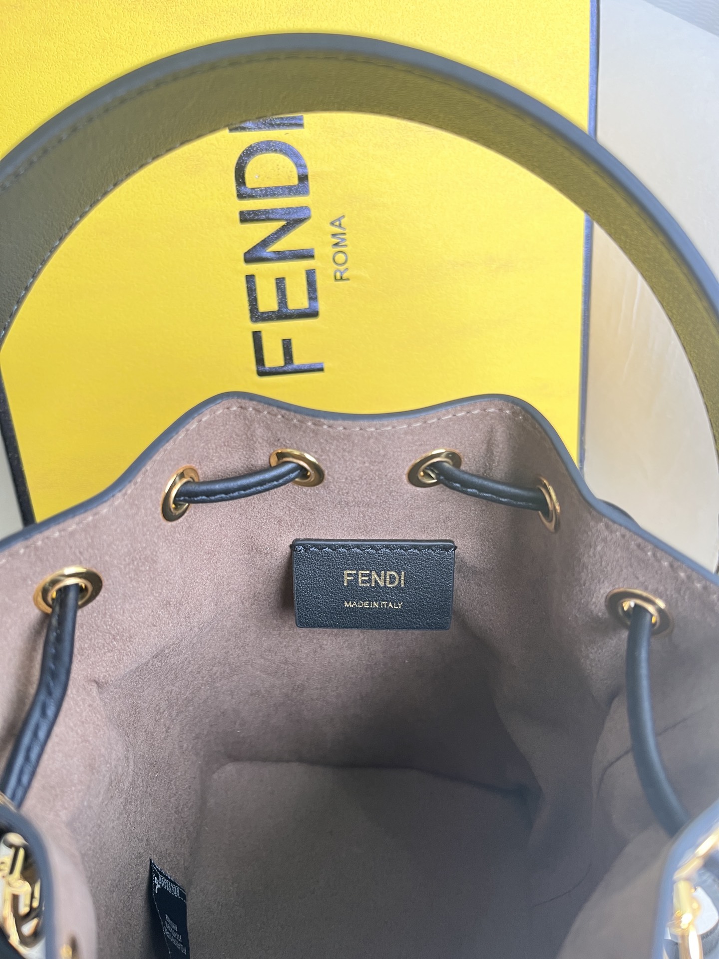 handbags FENDI 52021 size:18*12*10cm - vstockx