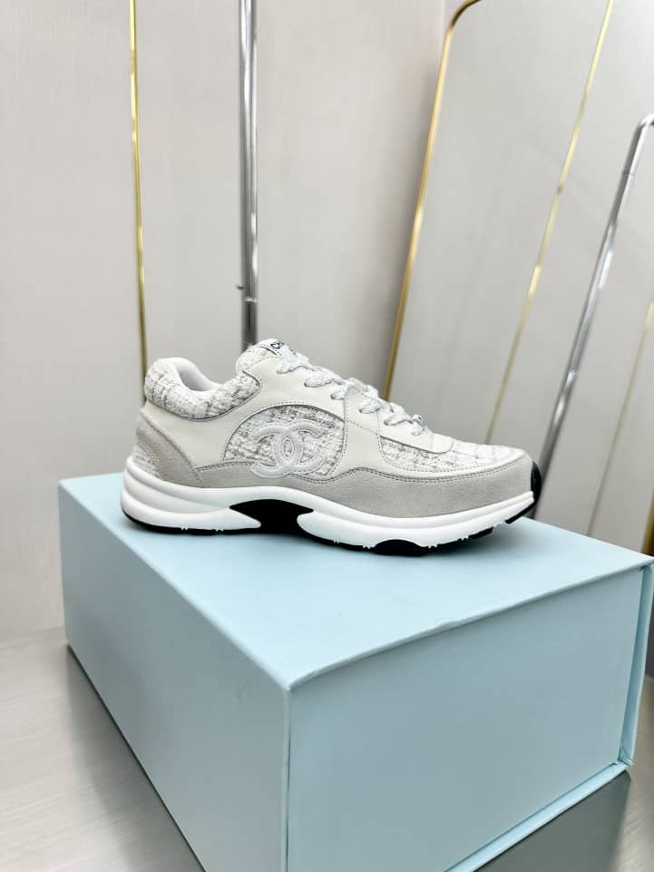 Chanel Wmns CC Logo Sneaker White Silver - vstockx