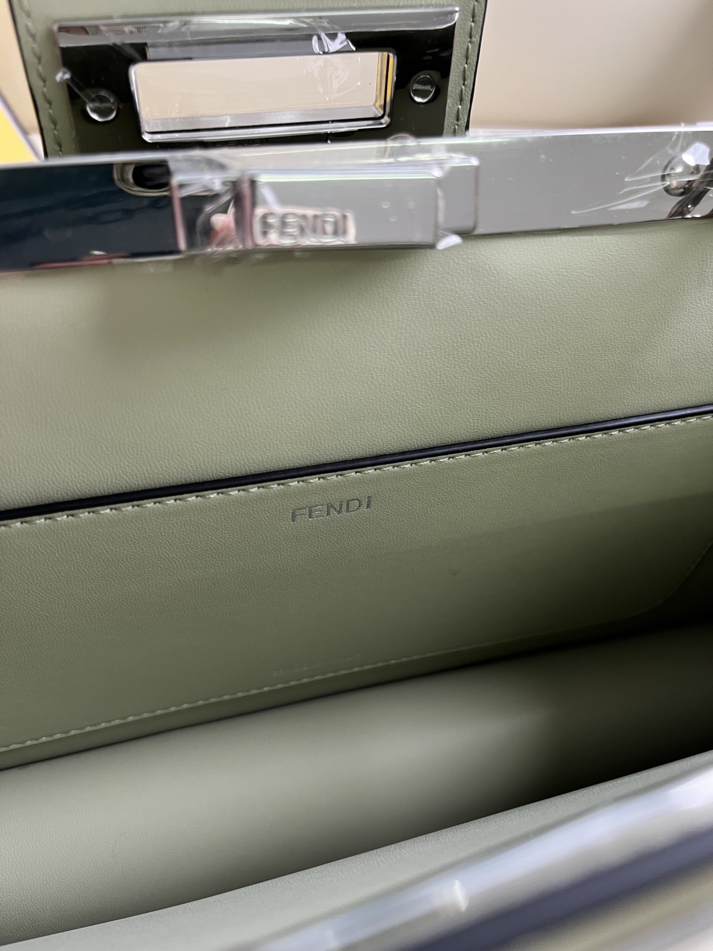 handbags FENDI 1011 size:34*18.5*11cm - vstockx