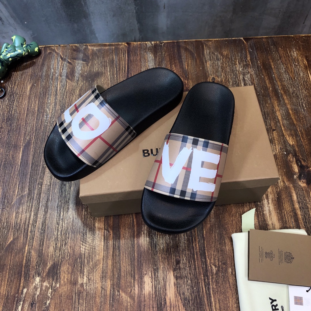 Burberry Slipper 1 - vstockx