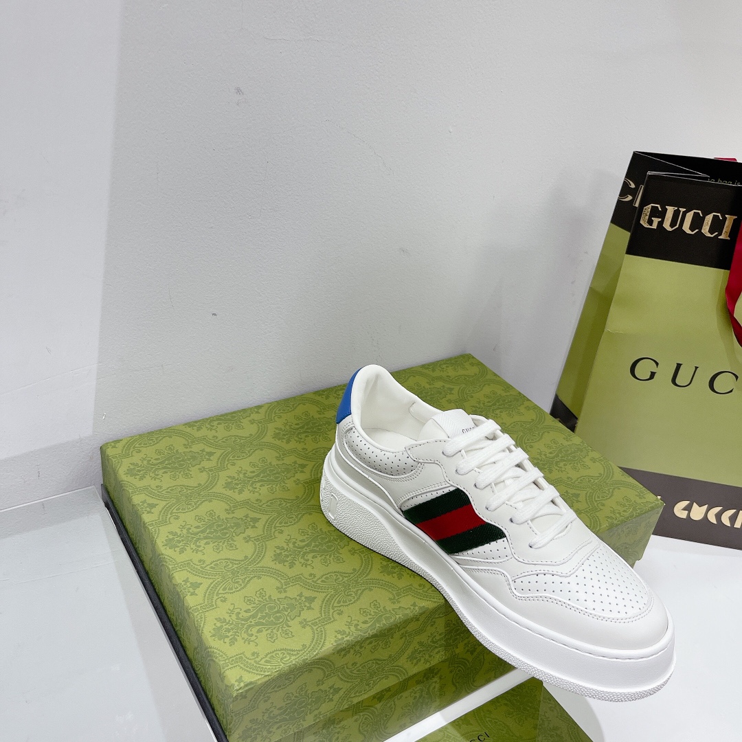 Gucci Women's GG sneaker 2 - vstockx