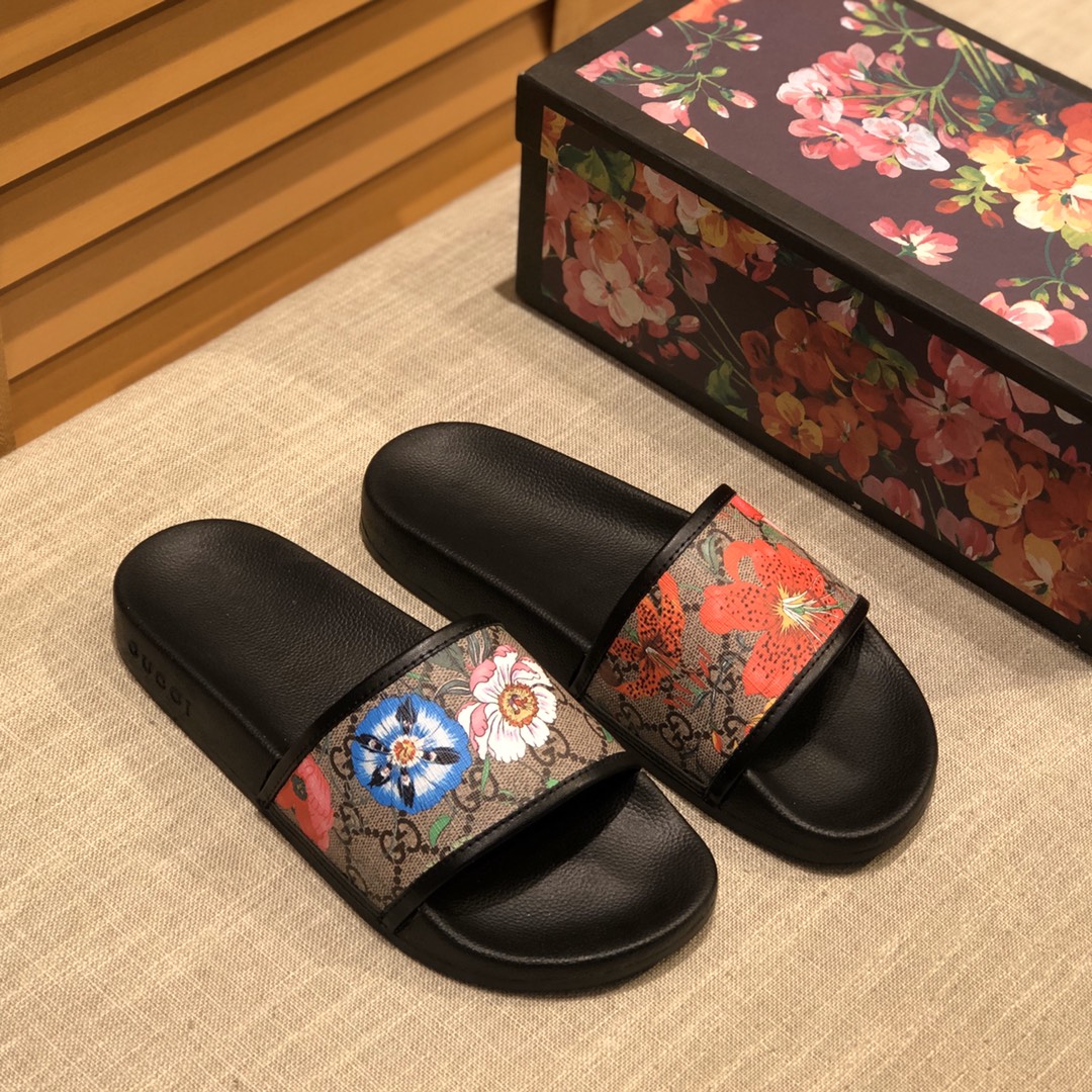 Gucci Slippers 18 - vstockx