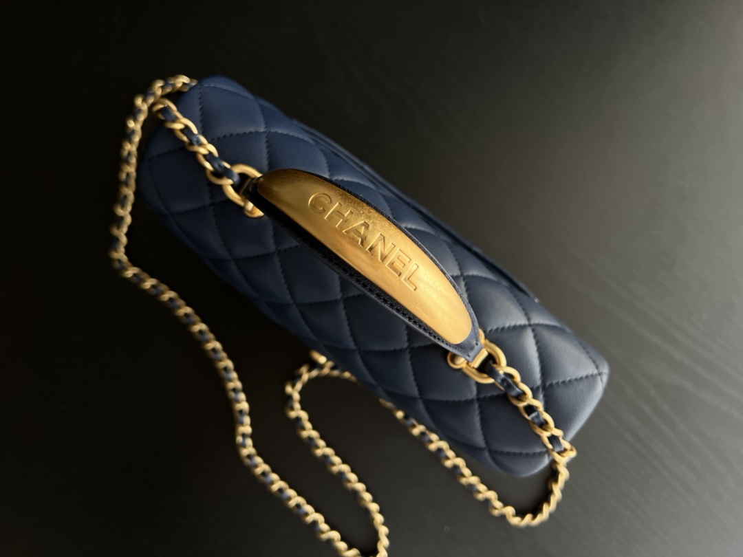 Handbag Chanel 2431 size 20cmx12cmx6 cm - vstockx