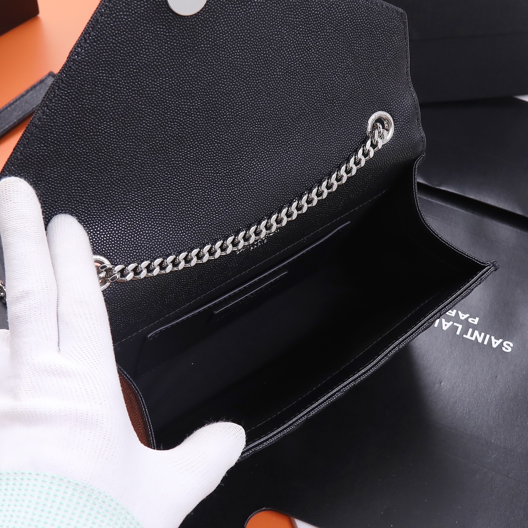 Handbags SAINT LAURENT 526286 size 21x13x6 cm - vstockx