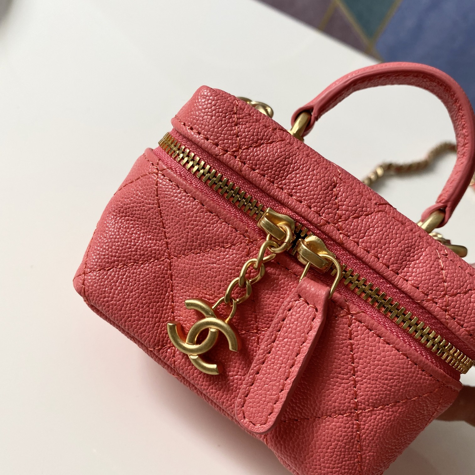 Handbag Chanel AP2194 size 12 11.5 7 cm - vstockx