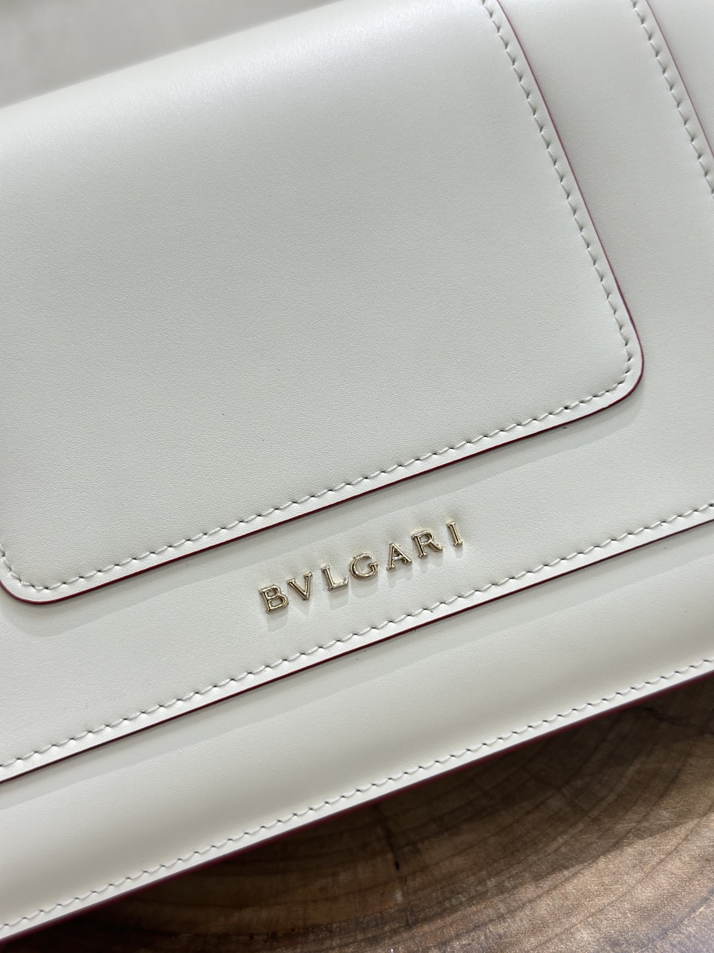 Handbags Bvlgari 38102 size:22*13*5.5 cm - vstockx