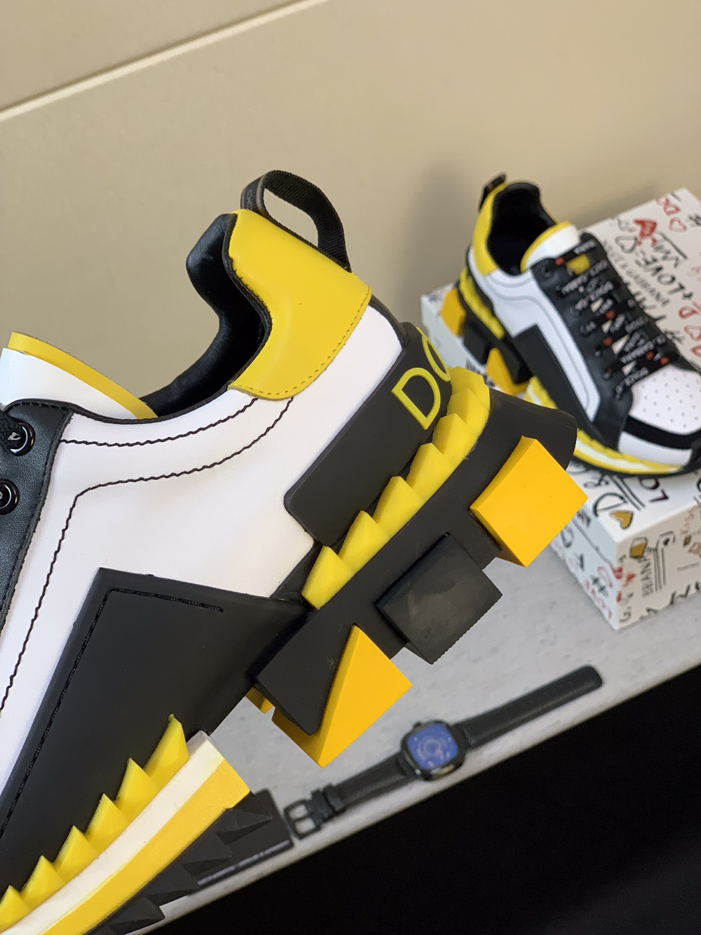 Dolce & Gabbana Low Tops Sneakers 30 - vstockx