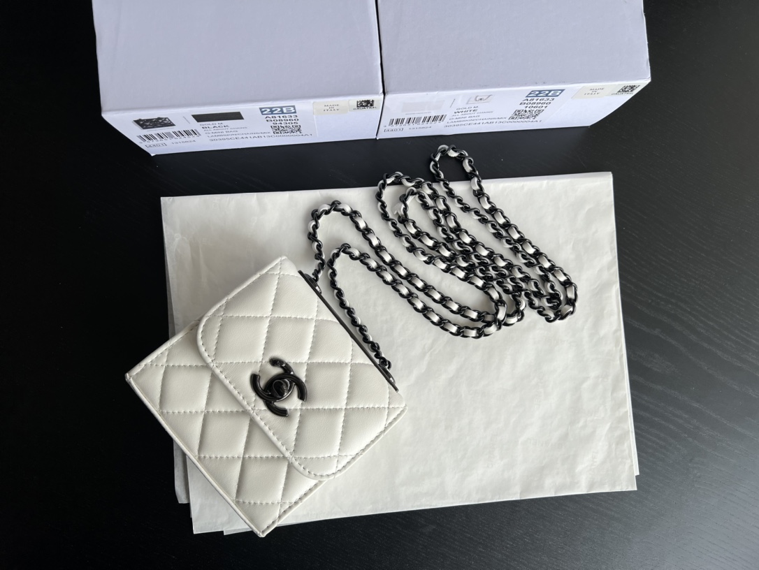 Handbag Chanel 81633 size 11cmx11cmx5 cm - vstockx