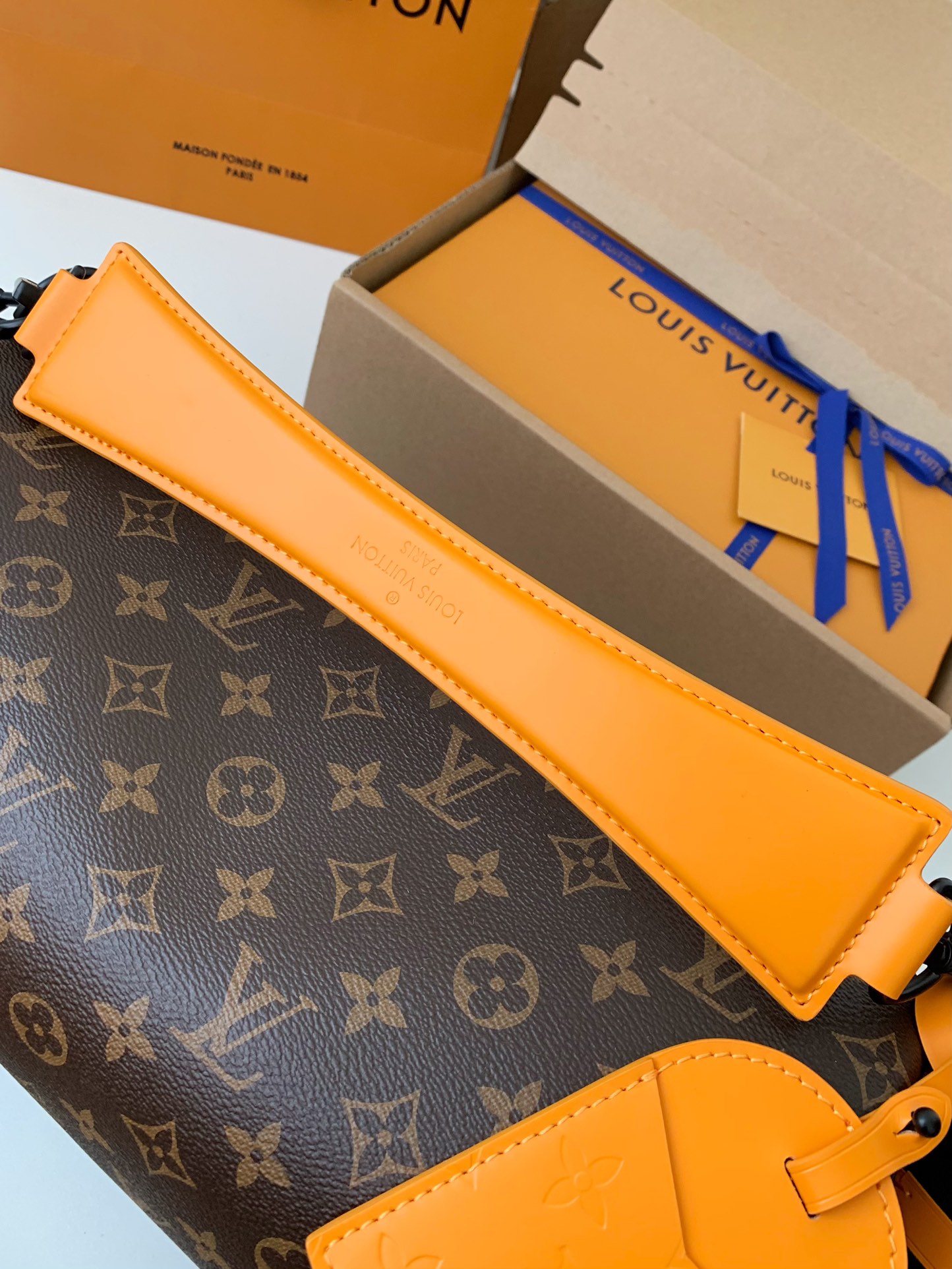 Handbags Louis Vuitton M46691 size:33*17*17 cm - vstockx