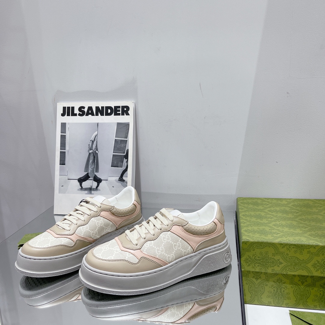Gucci Women's GG sneaker 2 - vstockx
