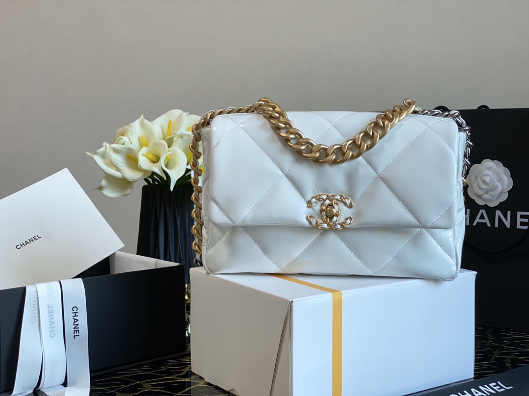 Handbag Chanel size 30 cm - vstockx