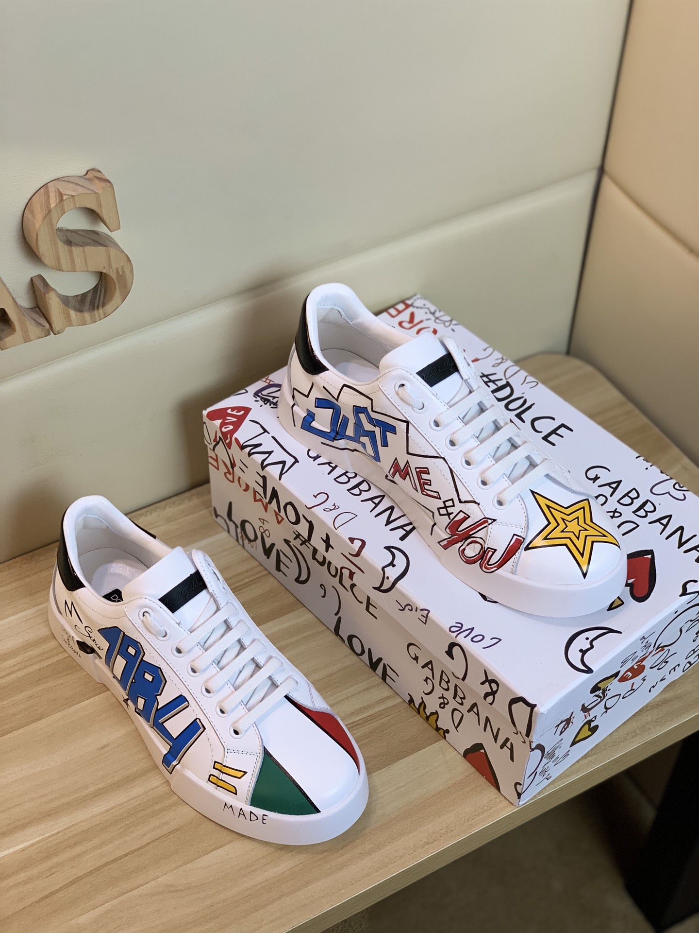 Dolce & Gabbana Low Tops Sneakers 127 - vstockx