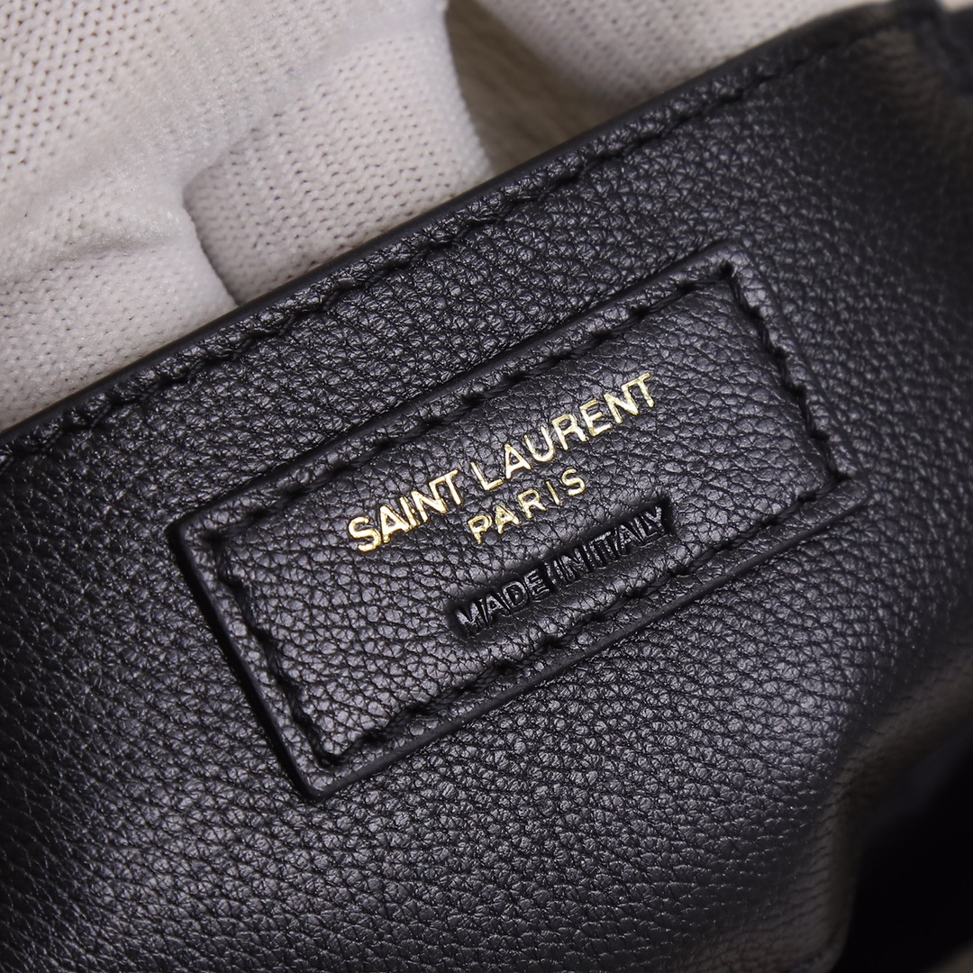 Handbags SAINT LAURENT 392737 size 24x17x6 cm - vstockx