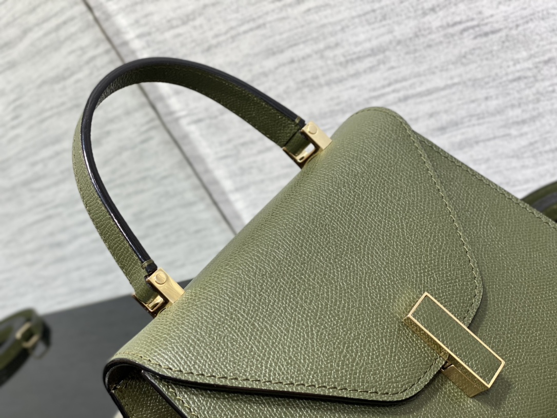 Handbag VALEXTRA size *'* - vstockx