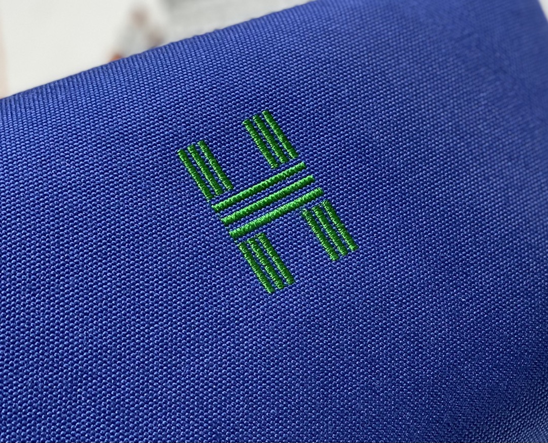 Handbags Hermes  -- size:25*21*14 cm - vstockx