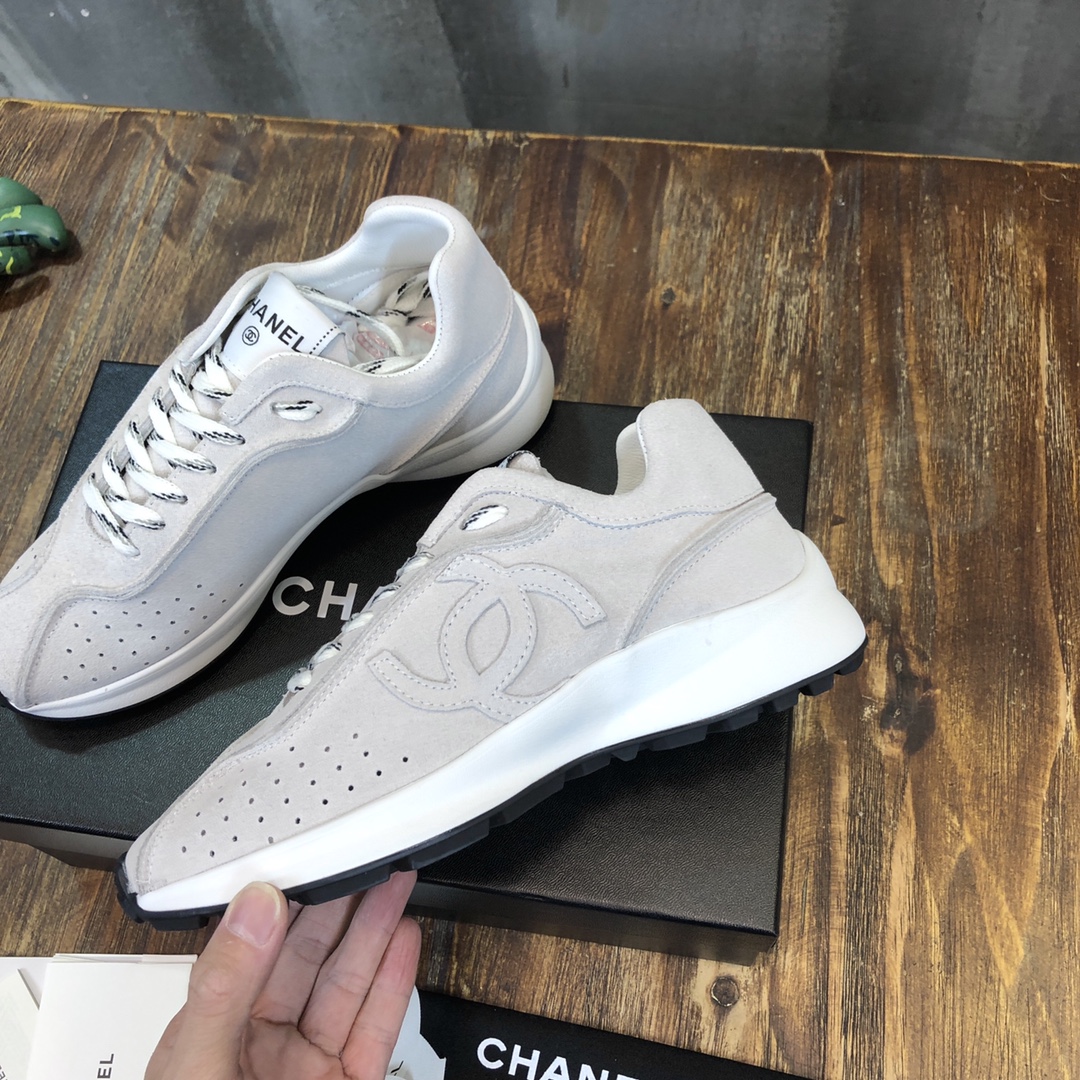 Chanel Fabric & Suede Calfskin Low Top Sneaker 29 - vstockx