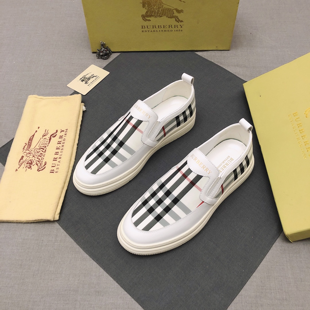 Burberry Perforated Check Sneaker 40 - vstockx