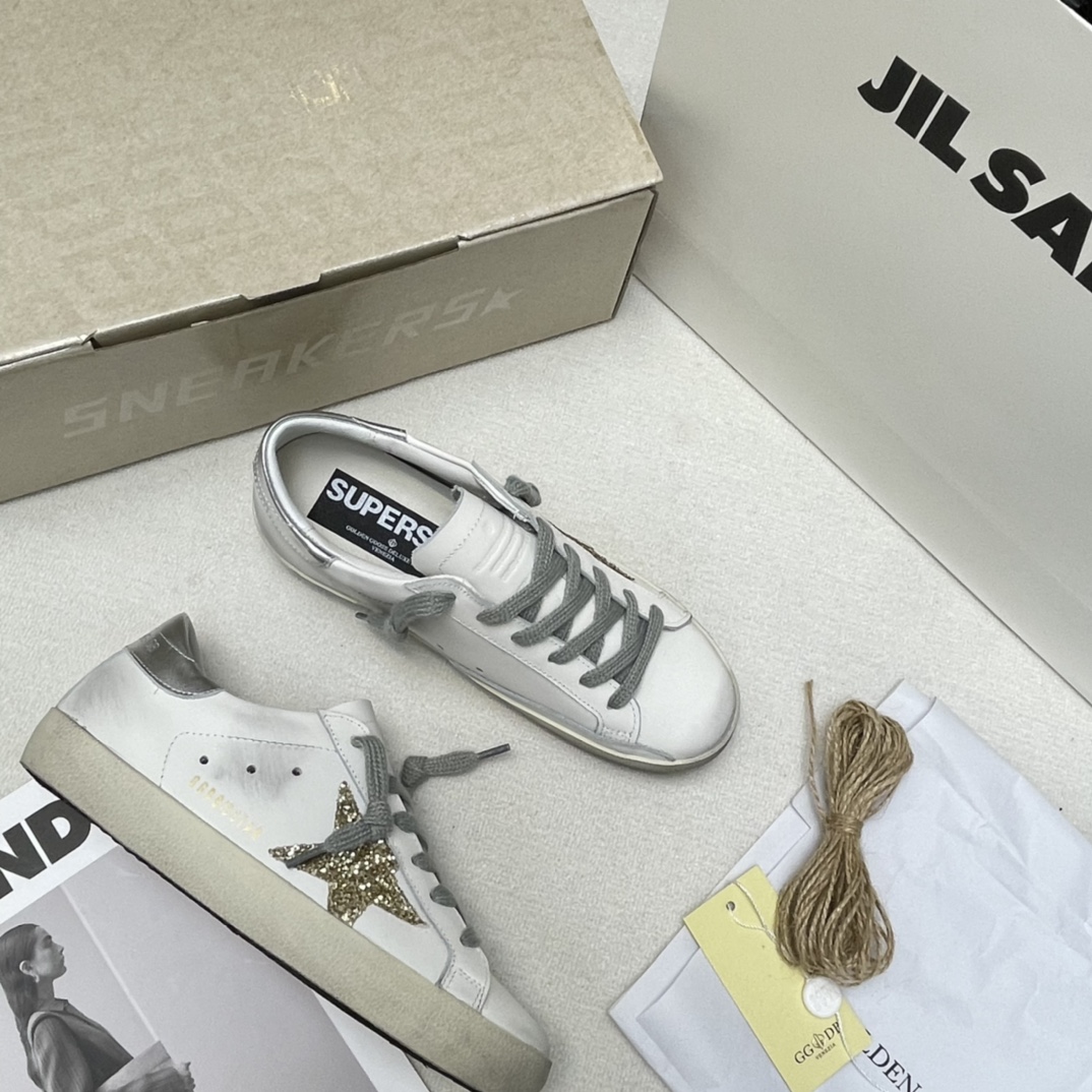 Golden Goose Superstar distressed-finish sneakers 25 - vstockx