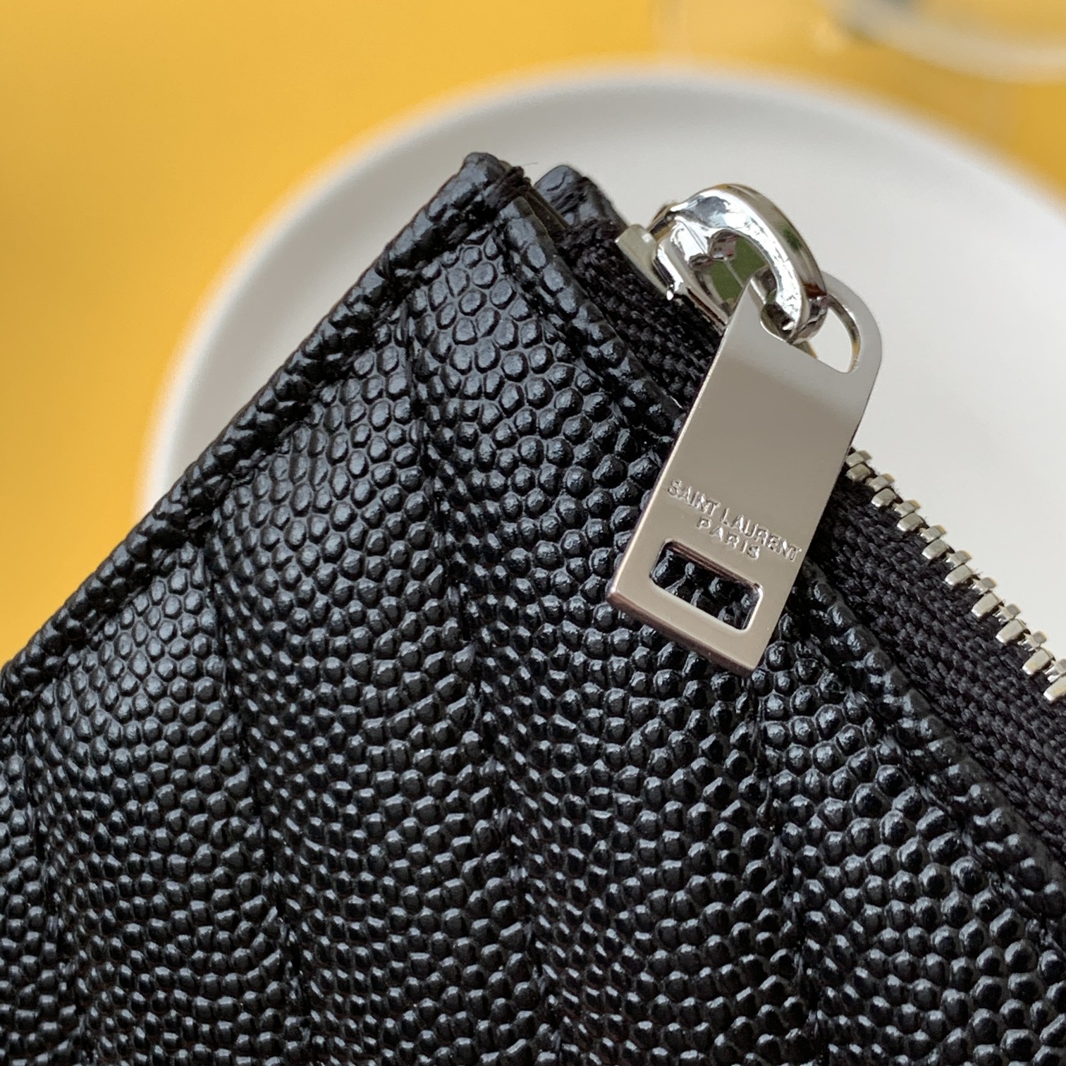 Handbags SAINT LAURENT 607915 size 13  8 cm - vstockx