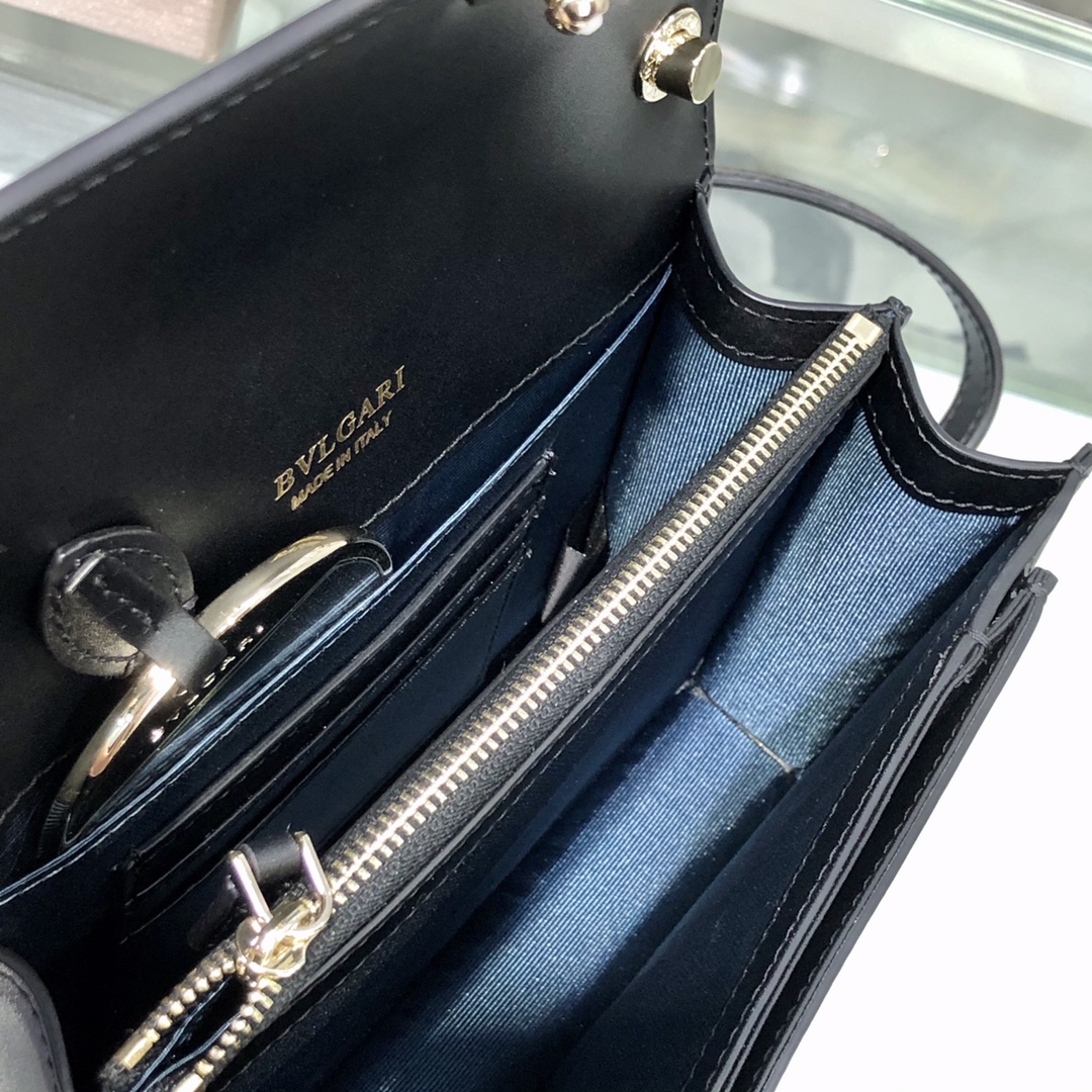 Handbags Bvlgari 9676 size:19*13*7 cm - vstockx