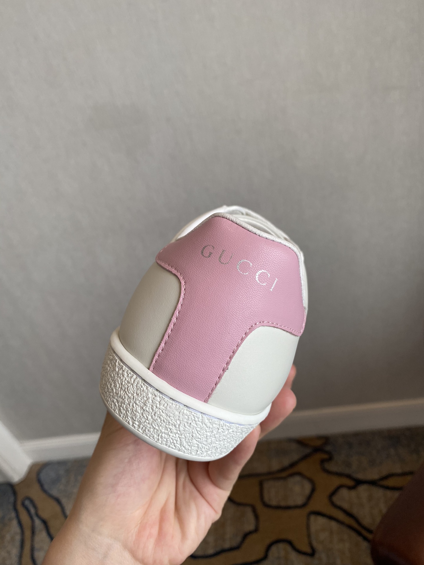 Gucci Women's Ace sneaker with bee sneaker 4 - vstockx