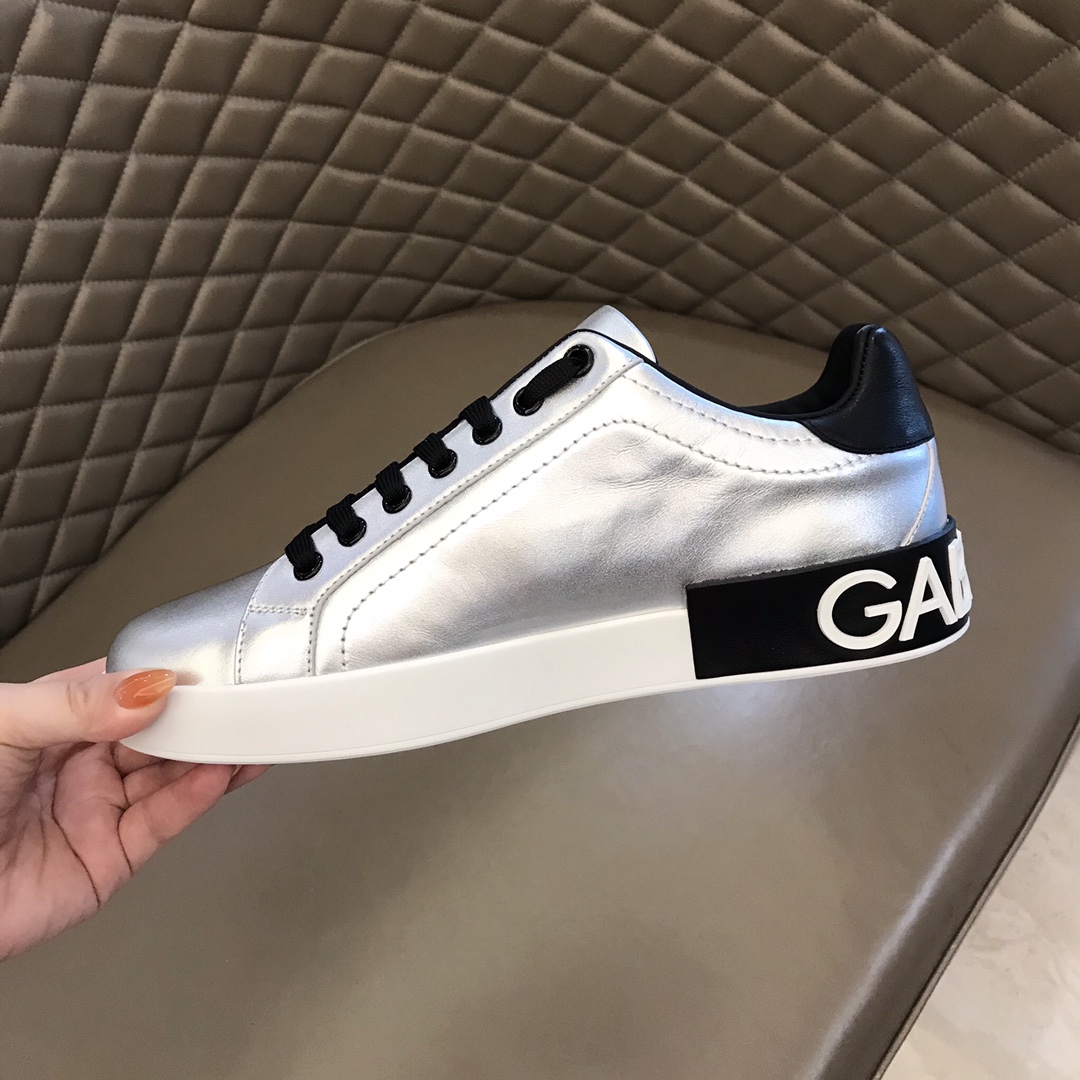 Dolce & Gabbana Low Tops Sneakers 52 - vstockx