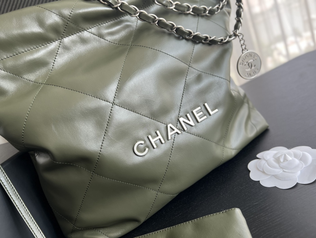 Handbag Chanel size 35cmx37cmx7 cm - vstockx