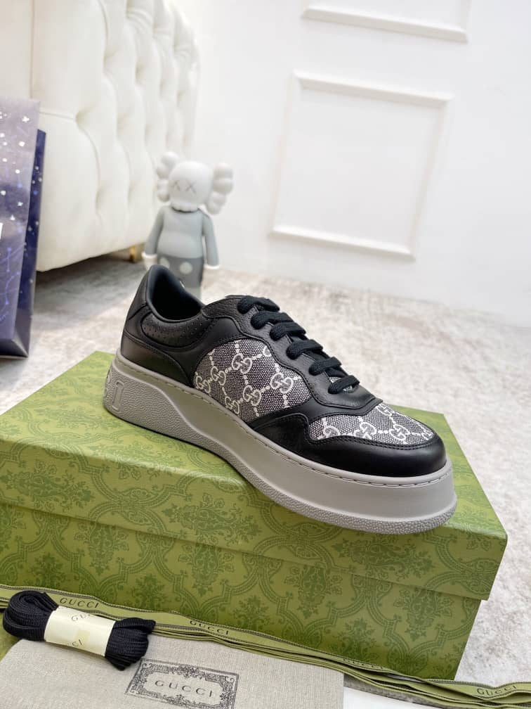 Gucci GG Sneaker Black leather trim - vstockx