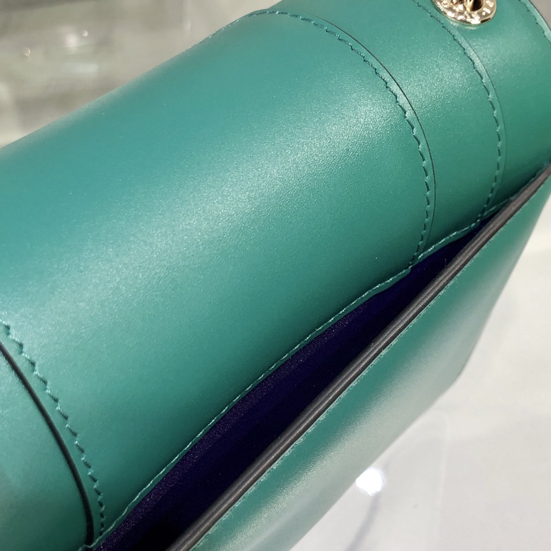 Handbags Bvlgari 9676 size:19*13*7 cm - vstockx