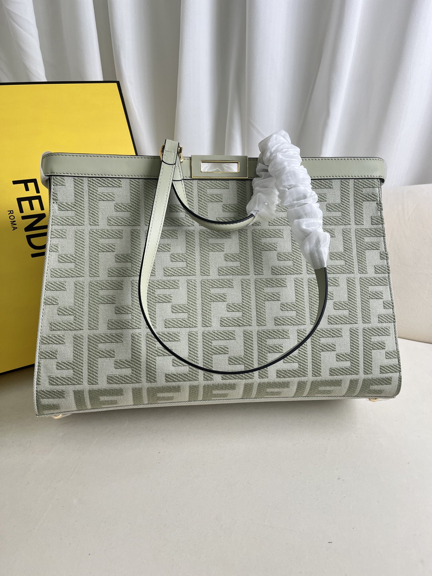 handbags FENDI 1819 size:40*12*29cm - vstockx