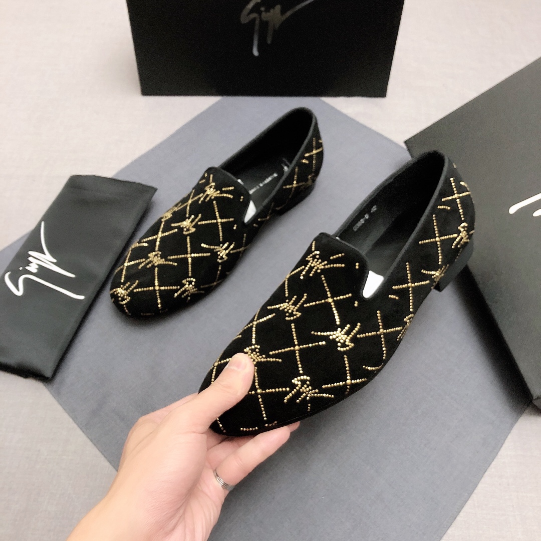 Giuseppe Zanotti Slip-on 11 - vstockx