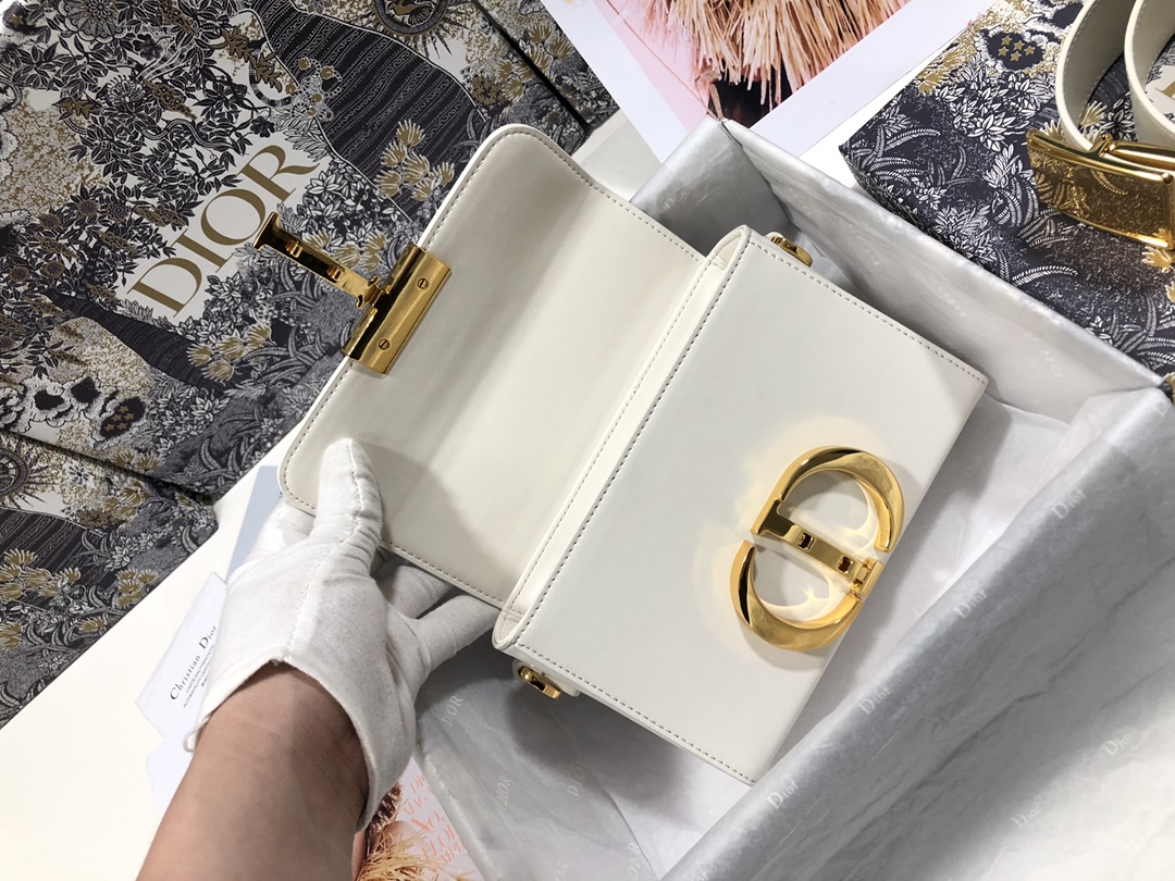 Handbag Dior M9204 size 17.5*11.5*5 cm - vstockx