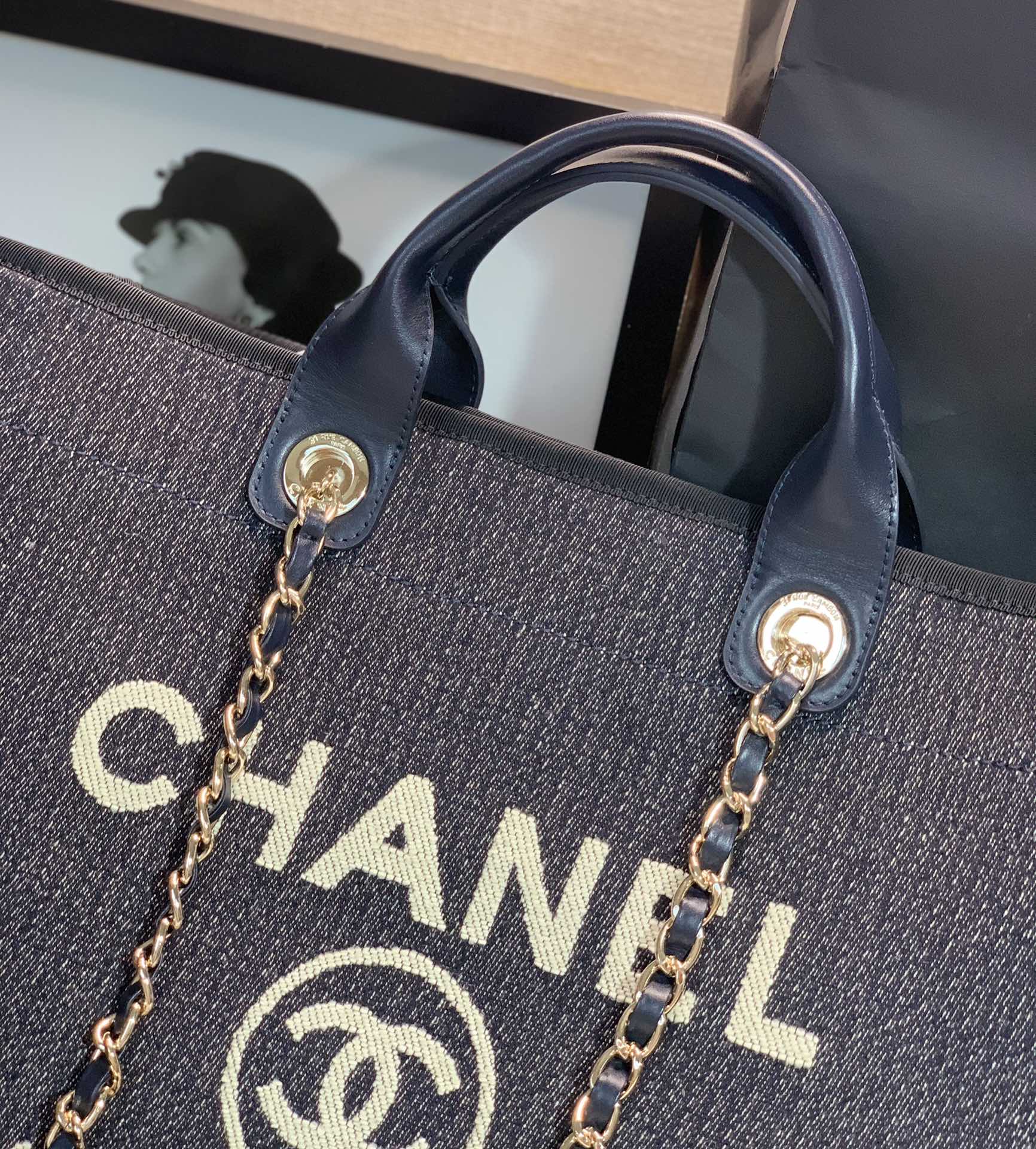 Handbag Chanel size 38 cm - vstockx