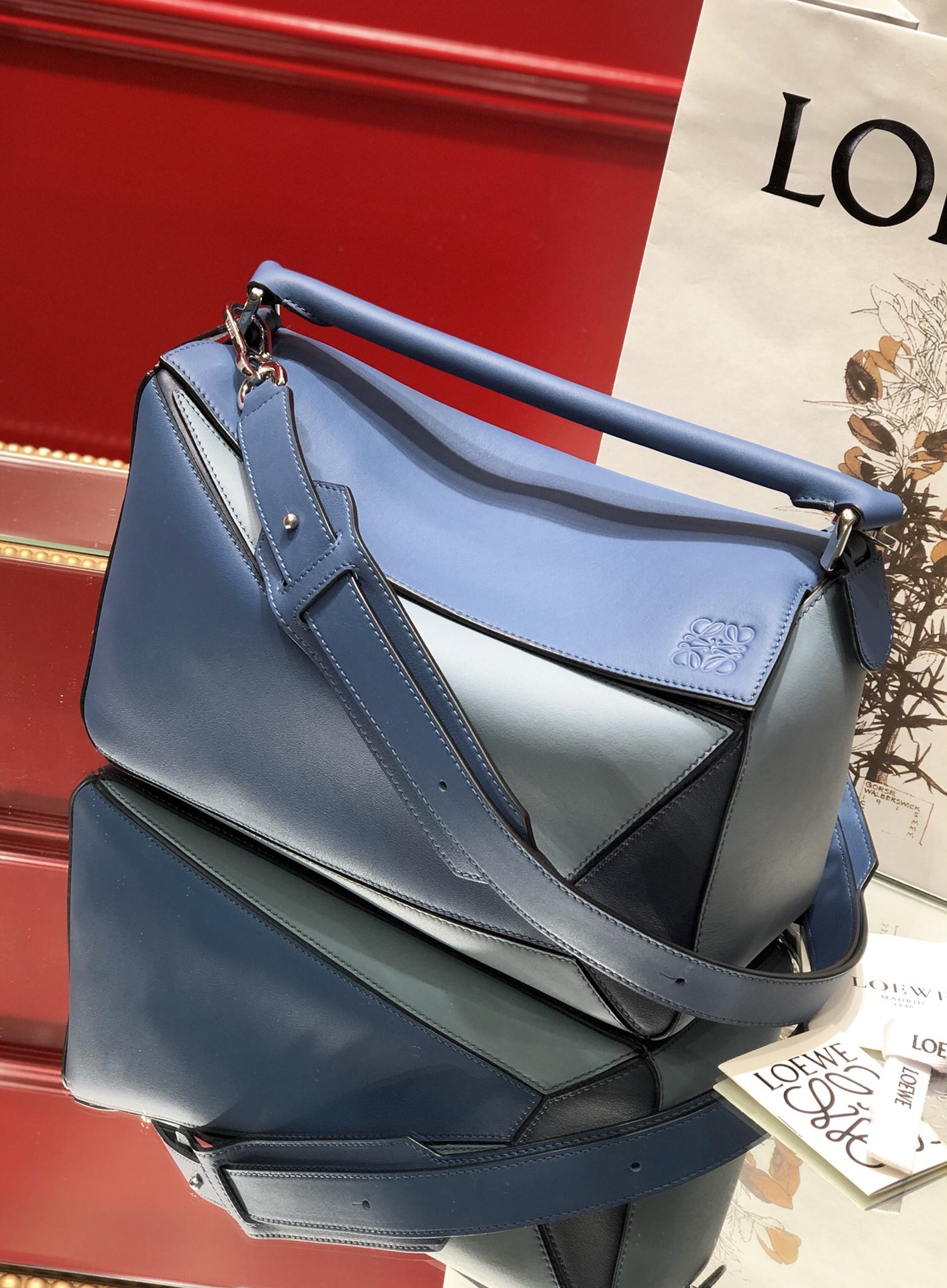 Handbags LOEWE Ykk size:29x18x12 cm - vstockx