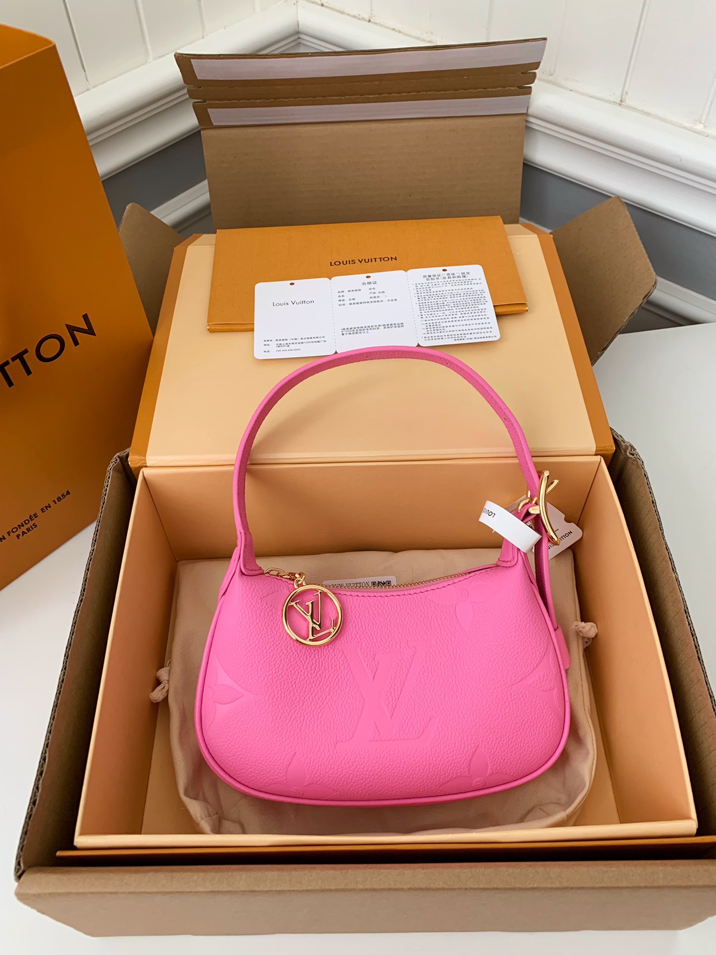 Handbags Louis Vuitton M82391 size:20.5*11*5 cm - vstockx