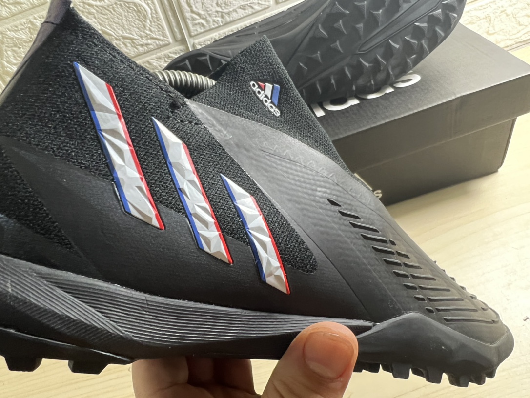 AD football shoes 21 - vstockx