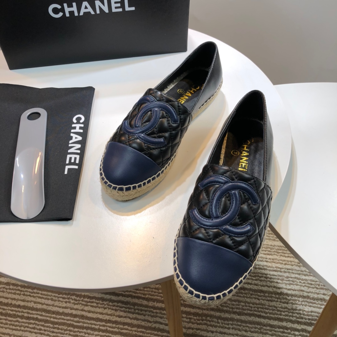 Chanel Loafers 61 - vstockx