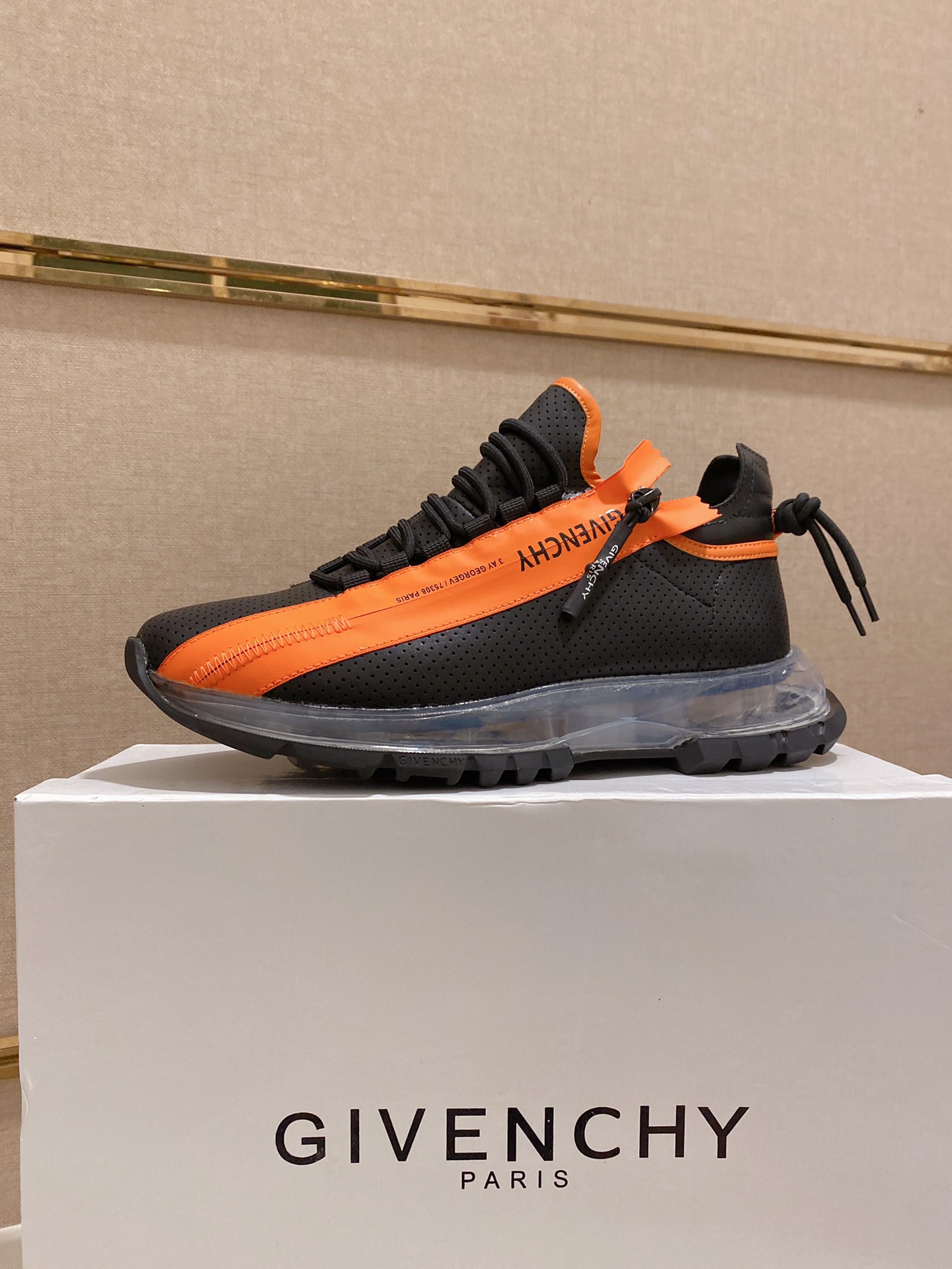 Givenchy Spectre Zip Sneakers 3 - vstockx