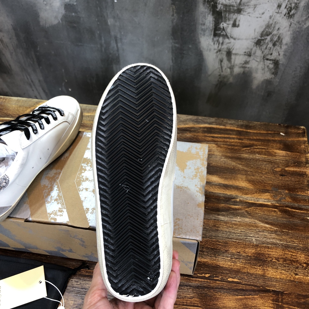 Golden Goose Superstar distressed-finish sneakers 6 - vstockx