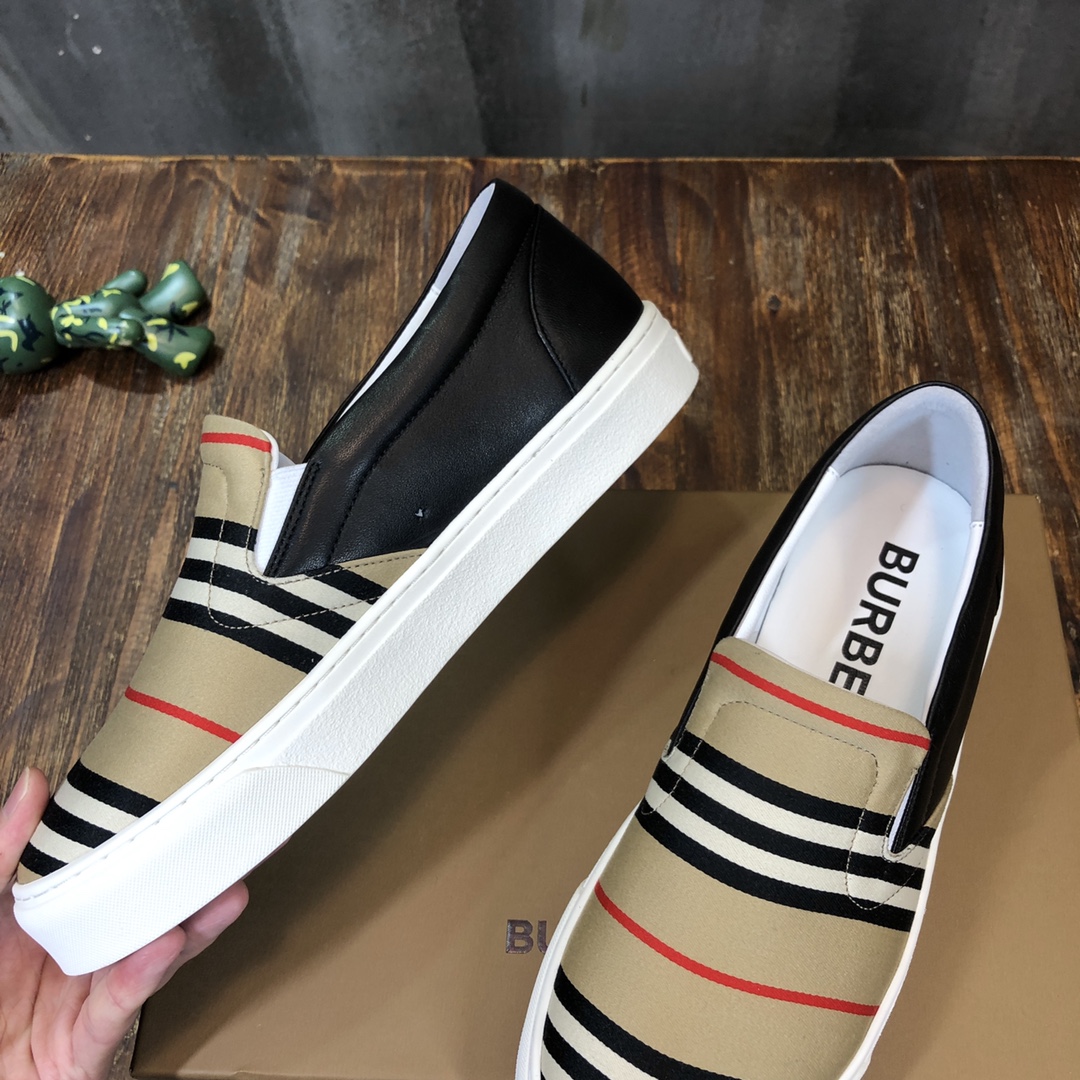 Burberry House Check Sneaker 8 - vstockx
