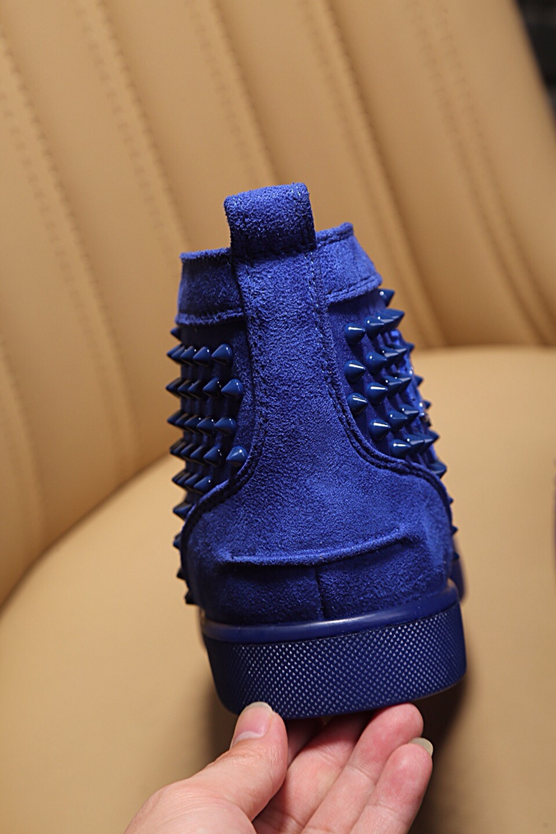 Christian Louboutin Louis Junior Spikes Orlato Flat Sneakers 7 - vstockx